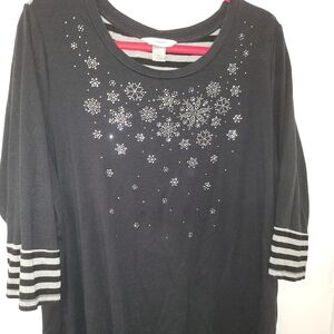 CJ Banks black knit top with silver snow flakes